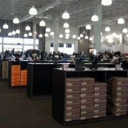 Off Broadway Shoe Warehouse
