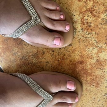 Earl's Nail Spa Salon - Waxing Near Me - Chatsworth, California