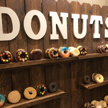 Watermill Caterers - Donut fence - Caterers Near Me - Smithtown, New York Watermill Caterers - Donut fence - Caterers Near Me - Smithtown, New York