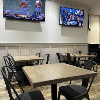 Sammy’s Sliders - Dining room - Burgers Near Me - Kernersville, North Carolina Sammy’s Sliders - Dining room - Burgers Near Me - Kernersville, North Carolina