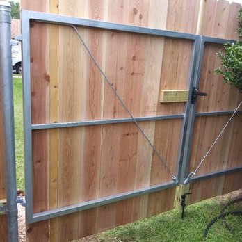 KST Fence & Construction - Fences & Gates Near Me - Elgin, Texas KST Fence & Construction - Fences & Gates Near Me - Elgin, Texas
