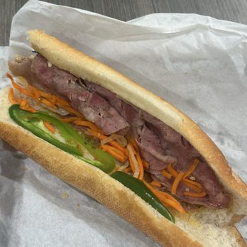 Banh Mi Che Cali - Ham & Meatloaf Banh Mi - Vietnamese Near Me - Alhambra, California