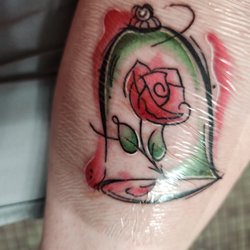 Screaming Needle Tattoo