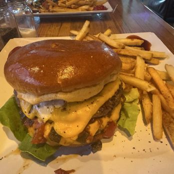 HiFi Clyde's Chattanooga - Clyde's Brunch Burger - New American Near Me - Chattanooga, Tennessee HiFi Clyde's Chattanooga - Clyde's Brunch Burger - New American Near Me - Chattanooga, Tennessee