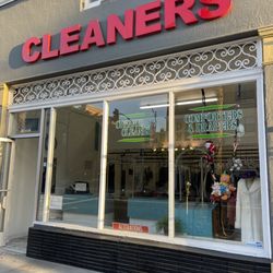 Speedi's Dry Cleaners