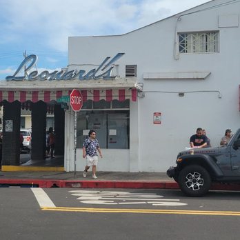 Leonard's Bakery - Honolulu's BEST maladadas since 1952. 70 years of deliciousness! - Bakeries Near Me - Honolulu, Hawaii