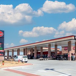 OnCue 135 - OnCue is a convenience store chain offering a selection of beverages, fresh food, fuel and clean restrooms.