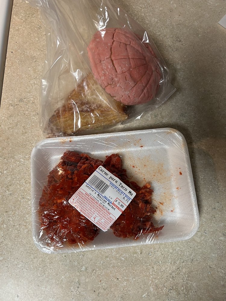 Leslie's Mexican Supermarket