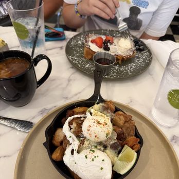 Best Cafe & Bar - Pork belly hash and crème brulee French toast - Coffee & Tea Near Me - Hot Springs, Arkansas Best Cafe & Bar - Pork belly hash and crème brulee French toast - Coffee & Tea Near Me - Hot Springs, Arkansas