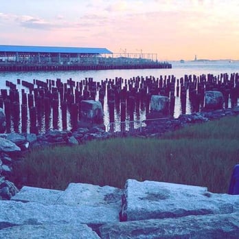 Brooklyn Bridge Park - Strangers in my post - Parks Near Me - Brooklyn, New York