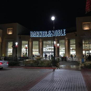 Barnes & Noble - outside - Coffee & Tea Near Me - Folsom, California