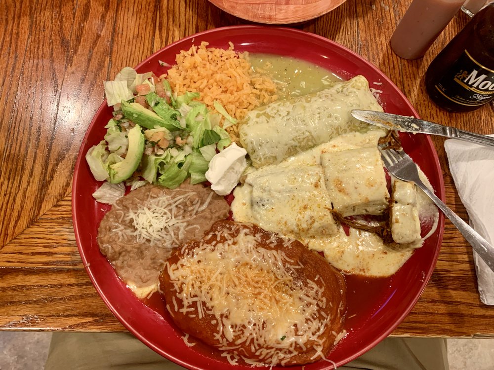 Los Bigotes De Villa