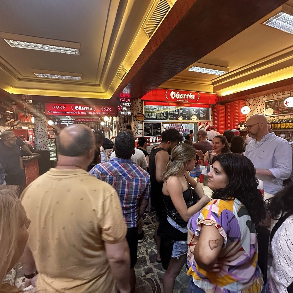 Güerrín - Takeout lines - Pizza Near Me - Buenos Aires, C Güerrín - Takeout lines - Pizza Near Me - Buenos Aires, C