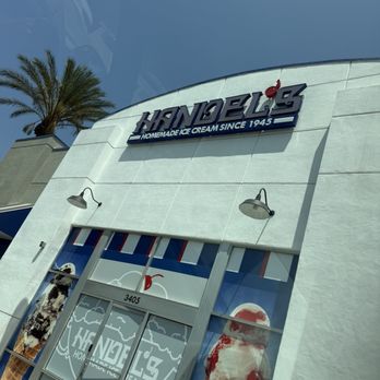 Handel's Homemade Ice Cream - Exterior Signage - Ice Cream & Frozen Yogurt Near Me - Pasadena, California