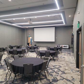 Bien Venu Event Center - Event Planning & Services Near Me - Cedar Falls, Iowa