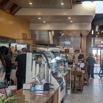Centro - Inside - Cafes Near Me - Orange, California