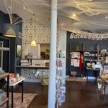 Mount Royal Soaps - Interior - Cosmetics & Beauty Supply Near Me - Baltimore, Maryland