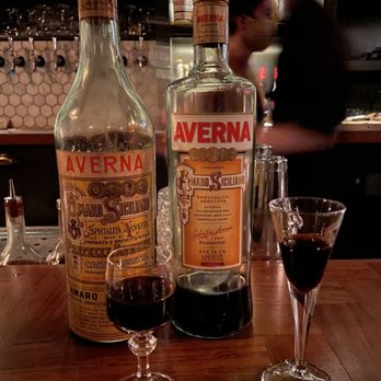 Billy Sunday - 1940s vs modern averna pours - Cocktail Bars Near Me - Chicago, Illinois
