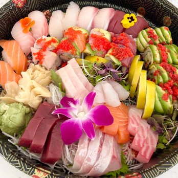 Hazuki - a bowl of sushi and vegetables - Asian Fusion Near Me - Glen Cove, New York Hazuki - a bowl of sushi and vegetables - Asian Fusion Near Me - Glen Cove, New York