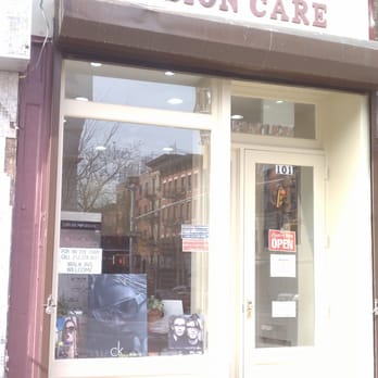 Block's Vision Care - Your personal Ophthalmic Dispensary
"Let Quality And Value Rest In Front Of Your Eyes" - Eyewear & Opticians Near Me - New York, New York Block's Vision Care - Your personal Ophthalmic Dispensary
"Let Quality And Value Rest In Front Of Your Eyes" - Eyewear & Opticians Near Me - New York, New York