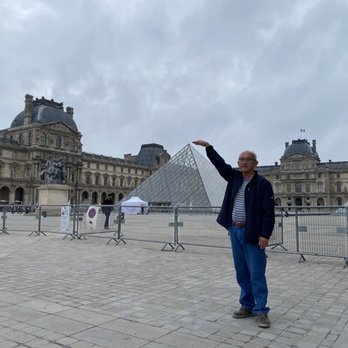 Pyramide du Louvre - Landmarks & Historical Buildings Near Me - Paris, 75