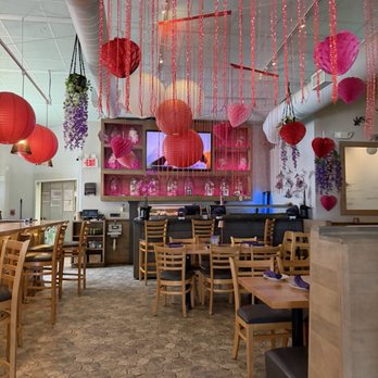 Somo Kitchen and Sushi - Inside decor - Sushi Bars Near Me - Providence, Rhode Island Somo Kitchen and Sushi - Inside decor - Sushi Bars Near Me - Providence, Rhode Island