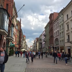 Dwór Artusa w Toruniu - Beautiful street