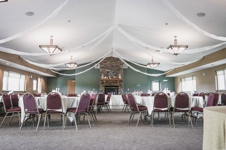 The Valley Oak Room - wedding in Lincoln, NE