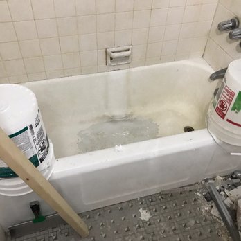 Supreme Bath Refinishing - Bath tub (before) - Refinishing Services Near Me Supreme Bath Refinishing - Bath tub (before) - Refinishing Services Near Me