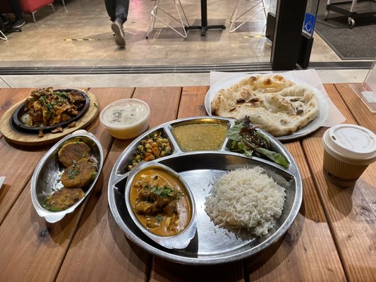 Zareen's Restaurant & Catering by null