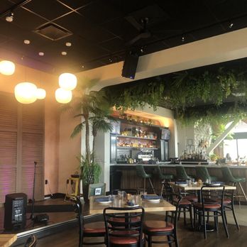 Amador Cuban Restaurant - Cuban Near Me - Newport, Kentucky