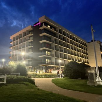 Moxy Virginia Beach Oceanfront - Night - Hotels Near Me - Virginia Beach, Virginia Moxy Virginia Beach Oceanfront - Night - Hotels Near Me - Virginia Beach, Virginia