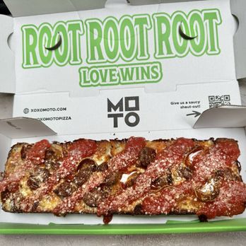 Moto Pizza - Bellevue Square - KISSD- pepperoni, spicy sausage, Moto cheese blend, parmesan, and tomato sauce topped with spicy honey - Pizza Near Me - Bellevue, Washington Moto Pizza - Bellevue Square - KISSD- pepperoni, spicy sausage, Moto cheese blend, parmesan, and tomato sauce topped with spicy honey - Pizza Near Me - Bellevue, Washington