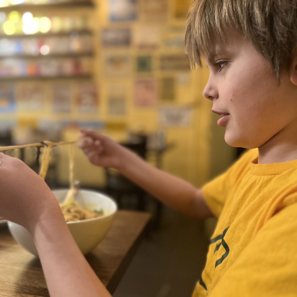 Cozy Noodles & Rice - Chopstick challenge - Thai Near Me - Evanston, Illinois Cozy Noodles & Rice - Chopstick challenge - Thai Near Me - Evanston, Illinois