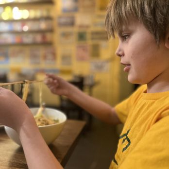 Cozy Noodles & Rice - Chopstick challenge - Thai Near Me - Evanston, Illinois Cozy Noodles & Rice - Chopstick challenge - Thai Near Me - Evanston, Illinois
