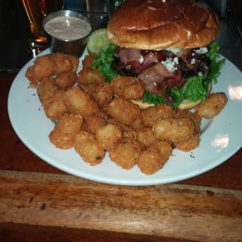 Small Bar - Juicy Burger!!!! - Bars Near Me - Chicago, Illinois Small Bar - Juicy Burger!!!! - Bars Near Me - Chicago, Illinois