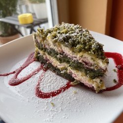 Grandioso Mediterraneo - Spinat-Himbeer-Torte