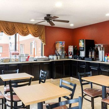 Super 8 by Wyndham Richmond - Breakfast Area - Hotels Near Me - Richmond, Kentucky Super 8 by Wyndham Richmond - Breakfast Area - Hotels Near Me - Richmond, Kentucky