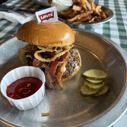 BLUE JEANS BURGER