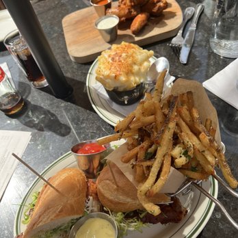 LUXBAR - Bars Near Me - Chicago, Illinois LUXBAR - Bars Near Me - Chicago, Illinois