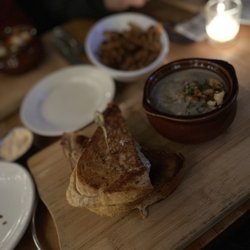 The Sidecar Bar & Grille