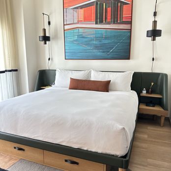 Thompson Hollywood - Hotels Near Me - Los Angeles, California
