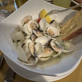 Rock'n Chair Restaurant - Clams - American Near Me - Avalon, New Jersey