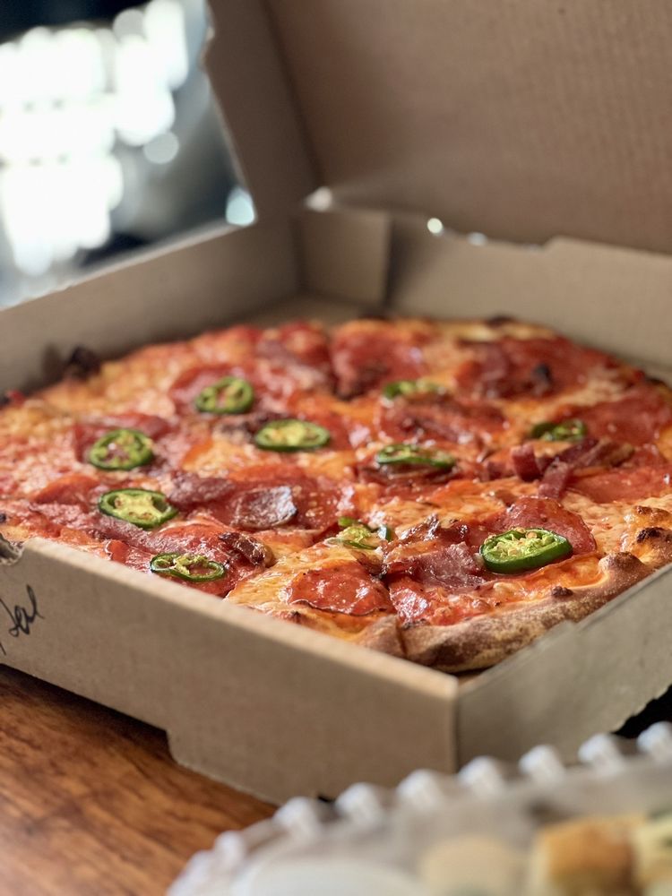 LouEddie's Pizza