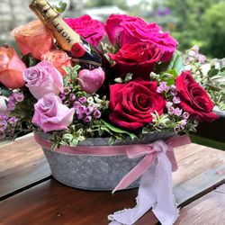 Wishing Well Flowers & Gifts - Champagne and Wine!