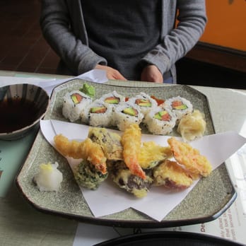 Musashi - Spicy tuna roll and tempura combo - Japanese Near Me - Berkeley, California