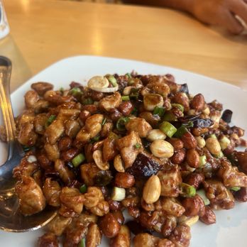 Chengdu Taste - Kung Pao Chicken - Szechuan Near Me - Honolulu, Hawaii