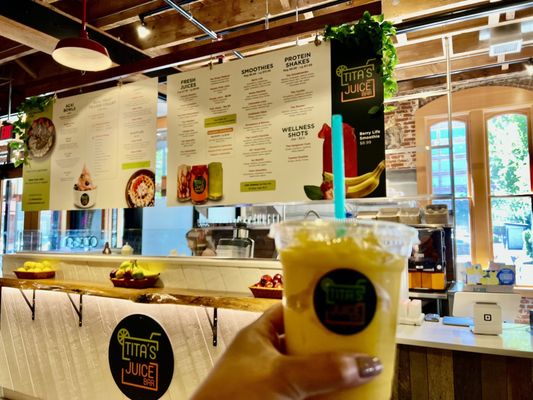 Blends Juice Bar by null