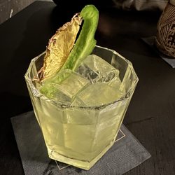 Roof Bar - Smoky mescal cocktail