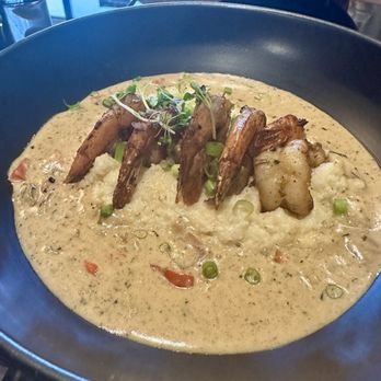32 North - Jerk Shrimp & Grits - Breakfast & Brunch Near Me - Valley Stream, New York